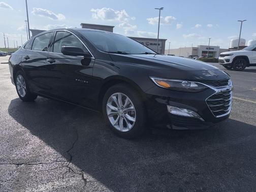 Mosaic Black Metallic 2024 Chevrolet Malibu LT