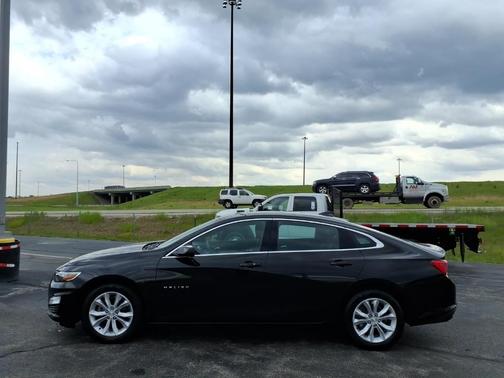 Mosaic Black Metallic 2024 Chevrolet Malibu LT