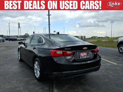 Mosaic Black Metallic 2024 Chevrolet Malibu LT