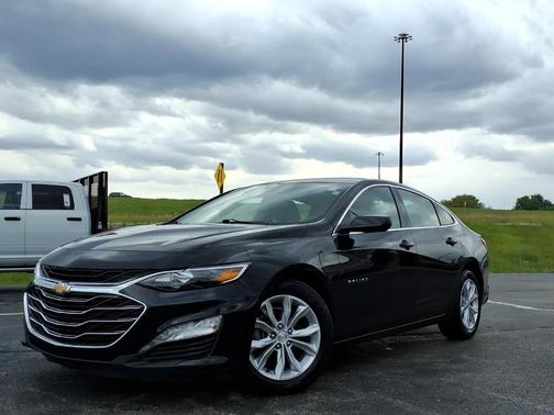 Mosaic Black Metallic 2024 Chevrolet Malibu LT