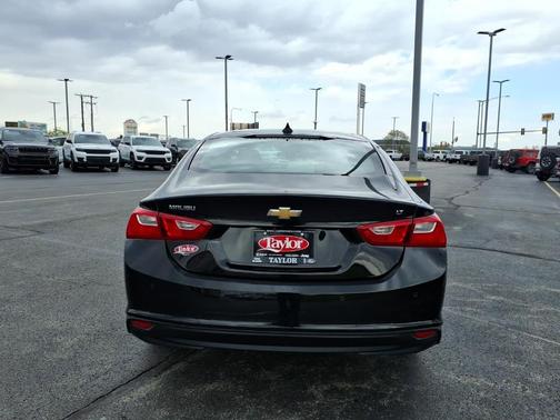 Mosaic Black Metallic 2024 Chevrolet Malibu LT
