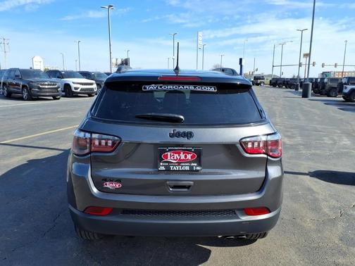 2022 Jeep Compass Altitude