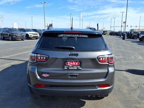 2022 Jeep Compass Altitude