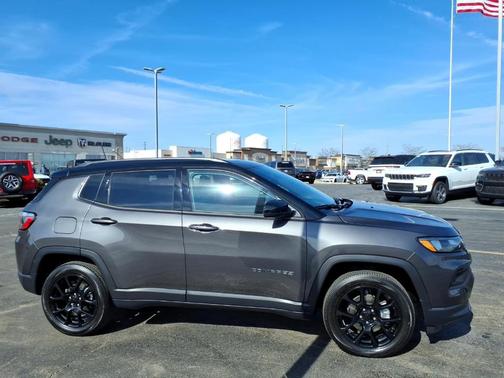 2022 Jeep Compass Altitude