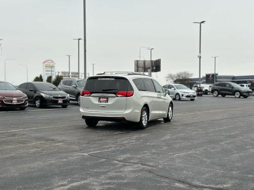 2020 Chrysler Pacifica Touring