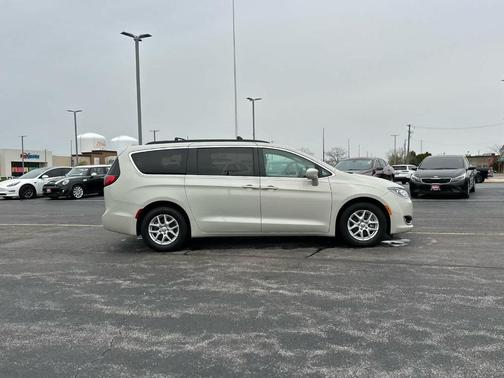 2020 Chrysler Pacifica Touring