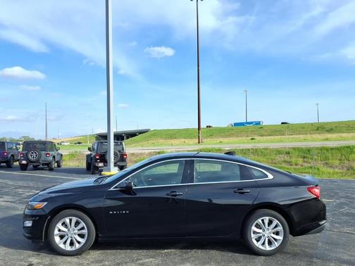 Mosaic Black Metallic 2024 Chevrolet Malibu LT
