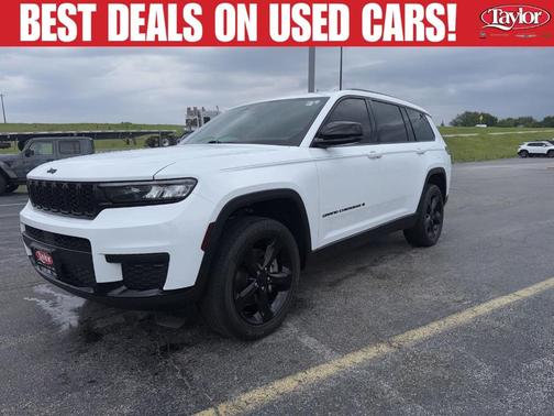 Bright White Clearcoat 2023 Jeep Grand Cherokee L Laredo