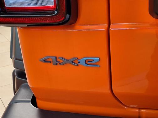 2025 Jeep Wrangler 4xe Sport