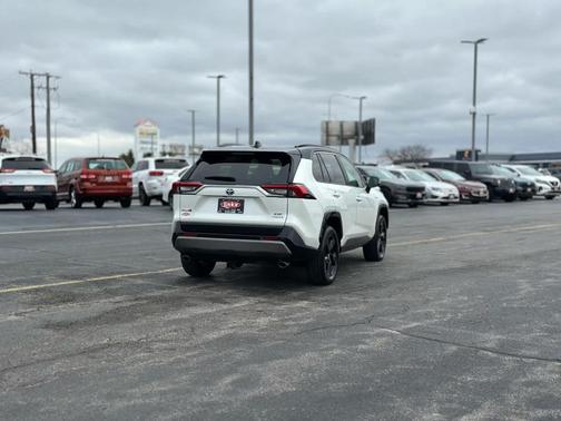 2019 Toyota RAV4 Hybrid XSE