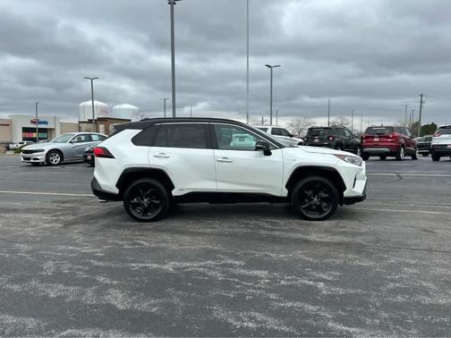 2019 Toyota RAV4 Hybrid XSE