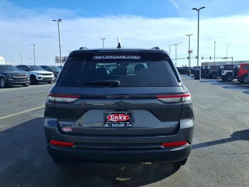 2023 Jeep Grand Cherokee Altitude