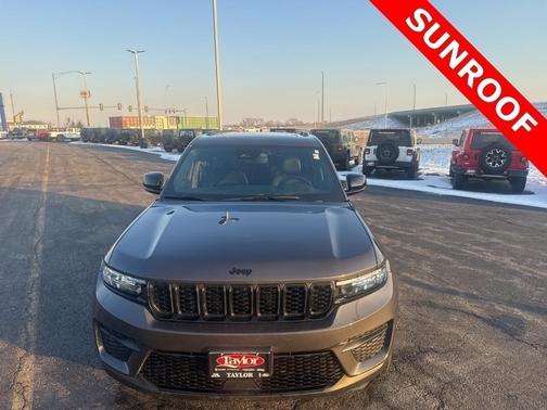 2023 Jeep Grand Cherokee Altitude