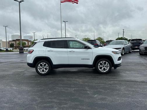 2025 Jeep Compass Latitude