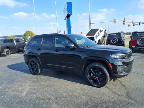 2024 Jeep Grand Cherokee Laredo