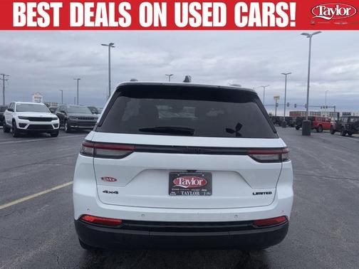 Bright White Clearcoat 2023 Jeep Grand Cherokee Limited