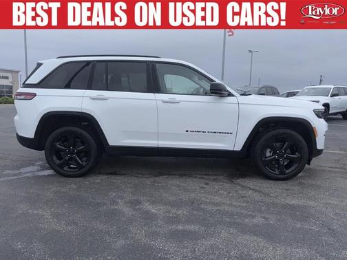 Bright White Clearcoat 2023 Jeep Grand Cherokee Limited