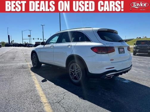 White 2022 Mercedes-Benz GLC 300 Base 4MATIC