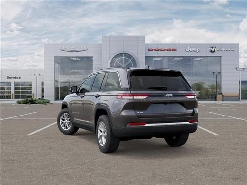2025 Jeep Grand Cherokee Laredo X