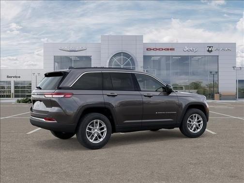 2025 Jeep Grand Cherokee Laredo X