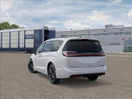 2026 Chrysler Pacifica Limited