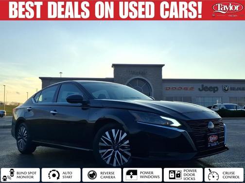 Super Black Clearcoat 2024 Nissan Altima 2.5 SV