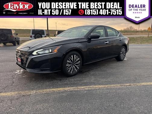 Super Black Clearcoat 2024 Nissan Altima 2.5 SV