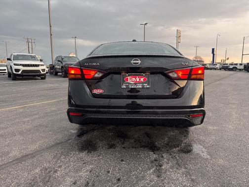Super Black Clearcoat 2024 Nissan Altima 2.5 SV