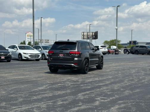 2020 Jeep Grand Cherokee SRT