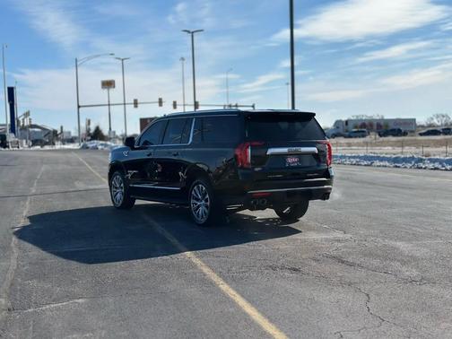 2022 GMC Yukon XL Denali