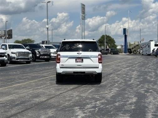 2021 Ford Expedition Max XLT