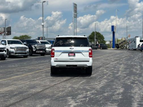 2021 Ford Expedition Max XLT