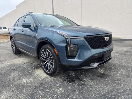 2025 Cadillac XT4 Sport