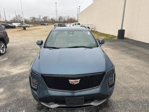 2025 Cadillac XT4 Sport