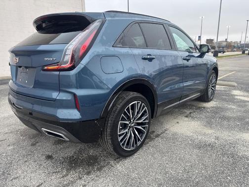 2025 Cadillac XT4 Sport