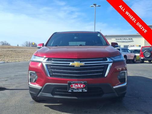 2023 Chevrolet Traverse LT Leather