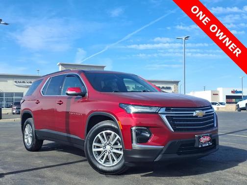 2023 Chevrolet Traverse LT Leather
