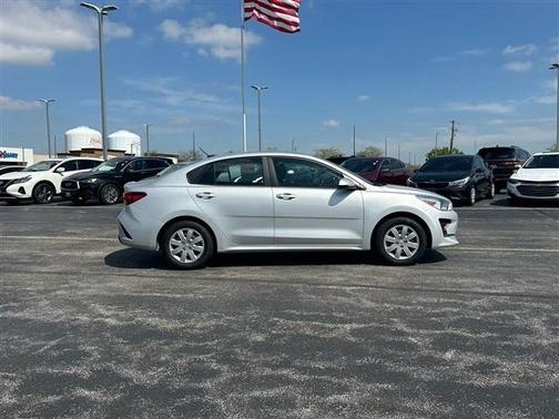 2022 Kia Rio LX