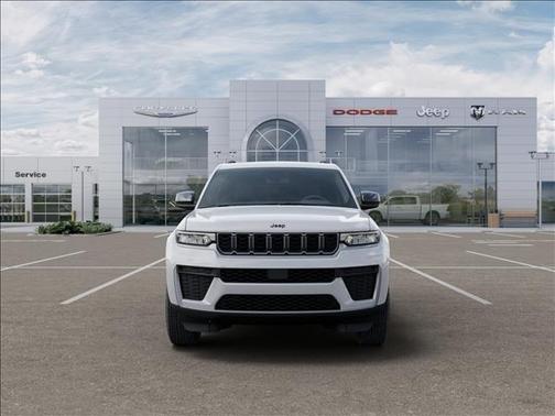 2026 Jeep Grand Cherokee Laredo