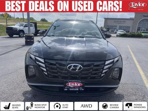 Black Pearl 2024 Hyundai TUCSON SEL