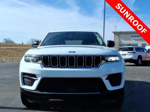 2023 Jeep Grand Cherokee Laredo