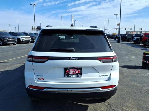 2023 Jeep Grand Cherokee Laredo