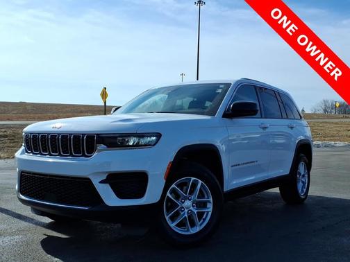 2023 Jeep Grand Cherokee Laredo