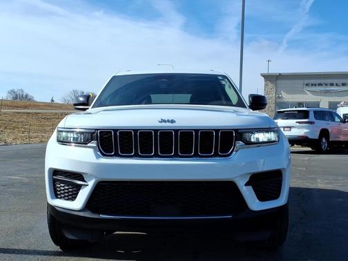 2023 Jeep Grand Cherokee Laredo