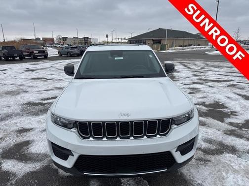 2023 Jeep Grand Cherokee Laredo