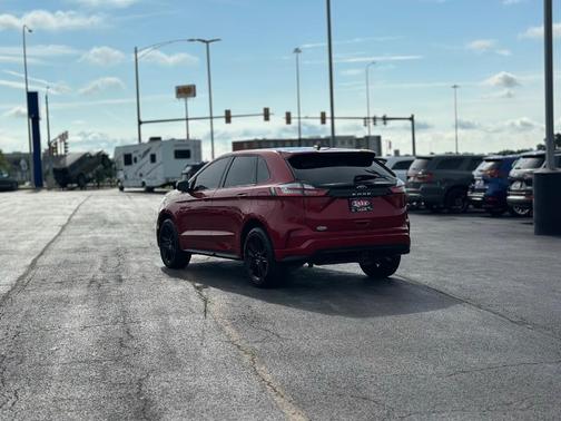 2022 Ford Edge ST Line