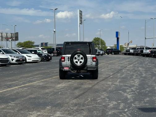 2020 Jeep Wrangler Sport