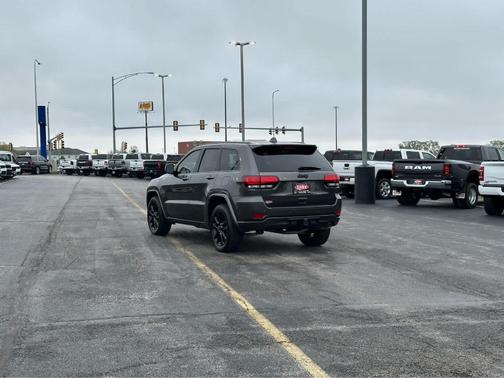 2021 Jeep Grand Cherokee Laredo X