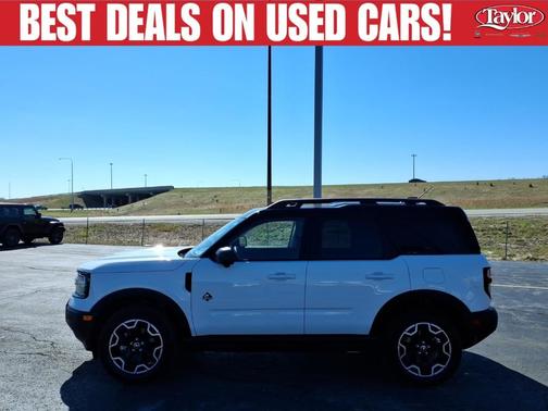 Oxford White 2025 Ford Bronco Sport Outer Banks
