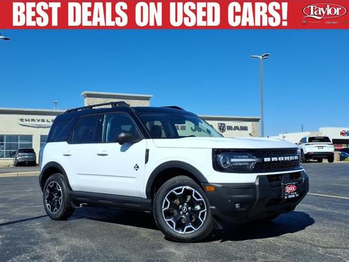 Oxford White 2025 Ford Bronco Sport Outer Banks